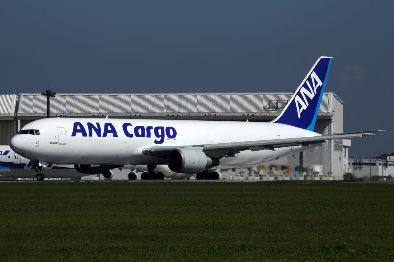 ANA CARGO BOEING 767 300F NRT RF 5K5A1355.jpg