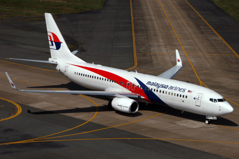 MALAYSIA AIRLINES BOEING 737 800 SGN RF IMG_0106.jpg