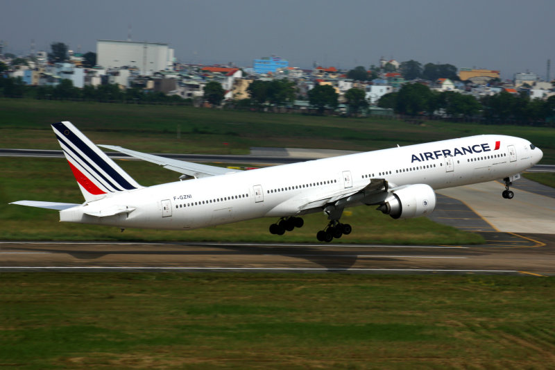 AIR FRANCE BOEING 777 300ER SGN RF 5K5A6139.jpg