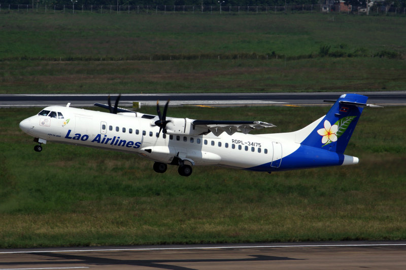 LAO AIRLINES ATR72 SGN RF 5K5A6106.jpg