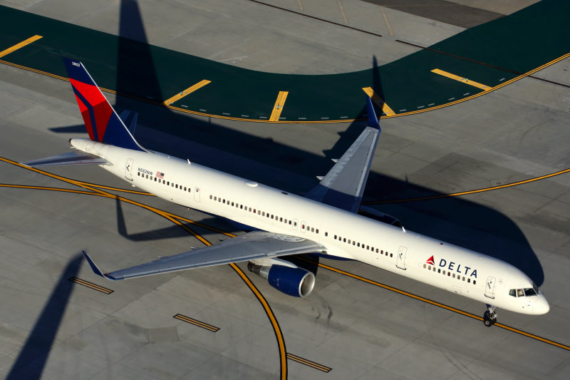 DELTA BOEING 757 300 LAX RF 5K5A7607.jpg