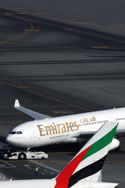 EMIRATES AIRCRAFT DXB RF 5K5A0332.jpg