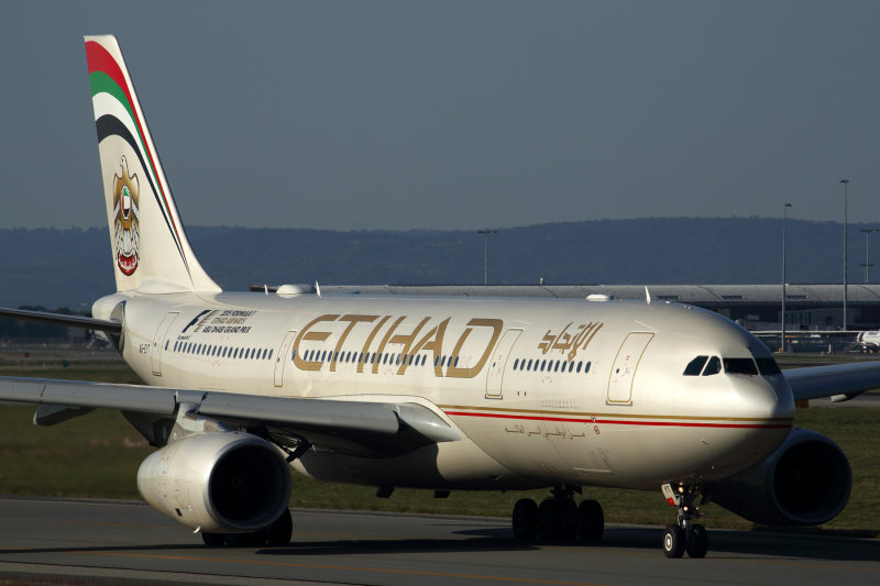 ETIHAD AIRBUS A330 200 PER RF 5K5A0164.jpg