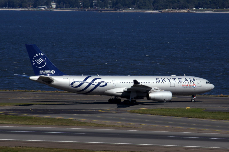 CHINA EASTERN AIRBUS A330 200 SYD RF 5K5A1293.jpg