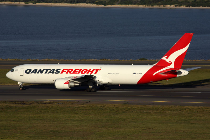 QANTAS FREIGHT BOEING 767 300F SYD RF 5K5A0896.jpg