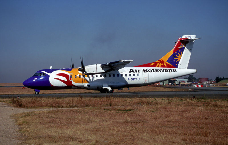 AIR BOTSWANA ATR42 F-GPYJ F