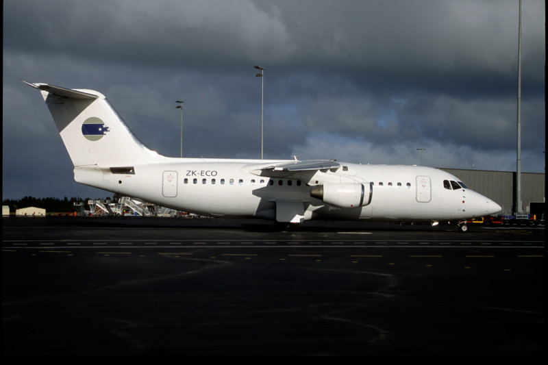 VINCENT AVIATION BAE 146 200 ZK-ECO F.jpg