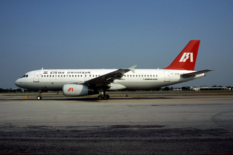 INDIAN AIRLINES AIRBUS A320 VT-EPE K.jpg