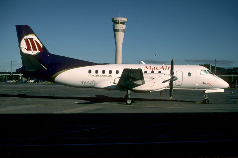 MACAIR SAAB 340 VH-UYC F.jpg