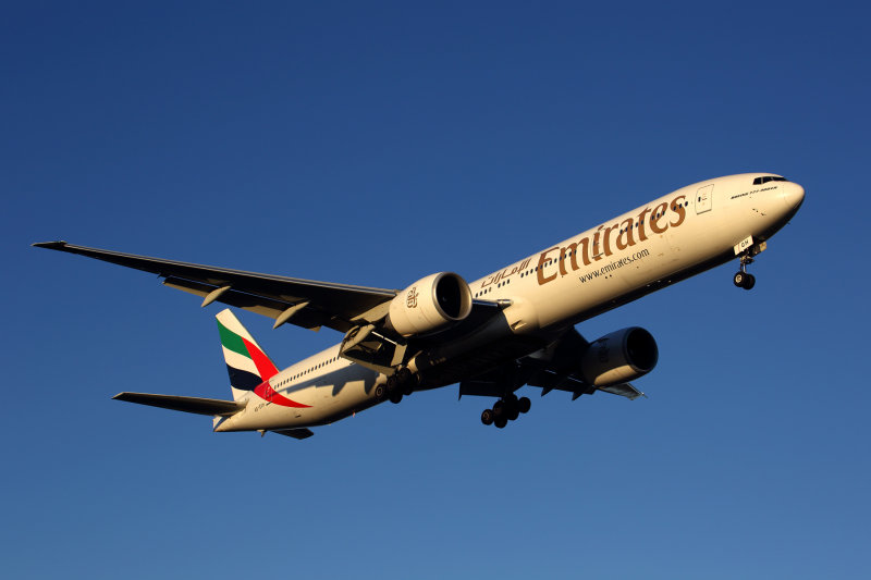 EMIRATES BOEING 777 300ER MEL RF 5K5A1359.jpg