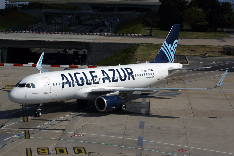 AIGLE AZUR AIRBUS A320 ORY RF 5K5A2844.jpg