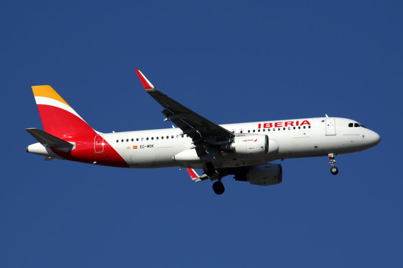 IBERIA AIRBUS A320 MAD RF 5K5A2860.jpg