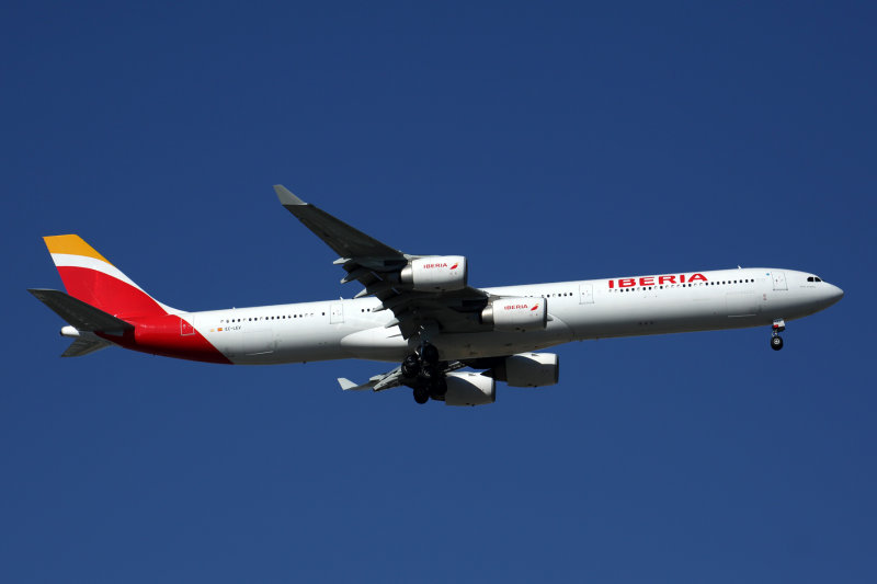 IBERIA AIRBUS A340 600 MAD RF 5K5A2880.jpg