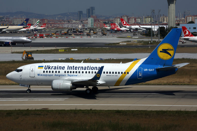 UKRAINE INTERNATIONAL BOEING 737 500 IST RF 5K5A3083.jpg