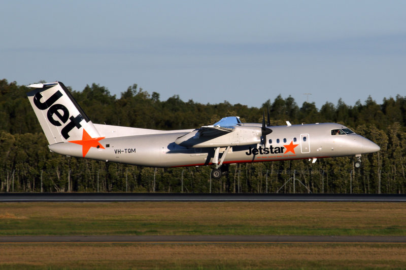 JETSTAR DASH 8 300 BNE 5K5A4537.jpg