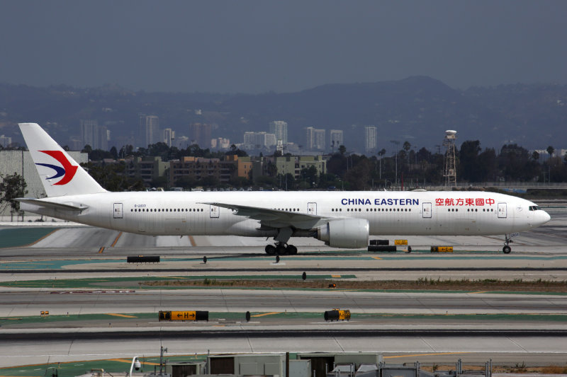 CHINA EASTERN BOEING 777 300ER LAX RF 5K5A4566.jpg