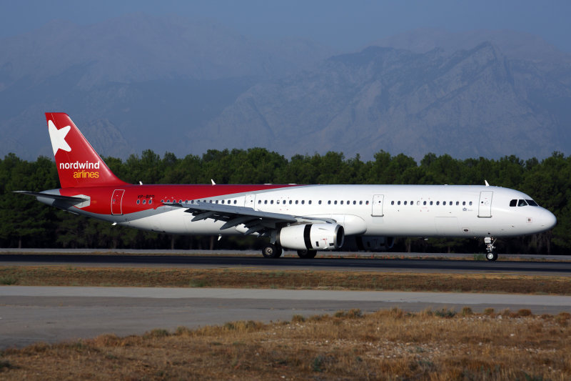 NORDWIND AIRLINES AIRBUS A321 AYT RF 5K5A6669.jpg