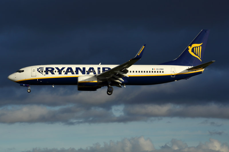 RYANAIR BOEING 737 800 BCN RF 5K5A9855.jpg