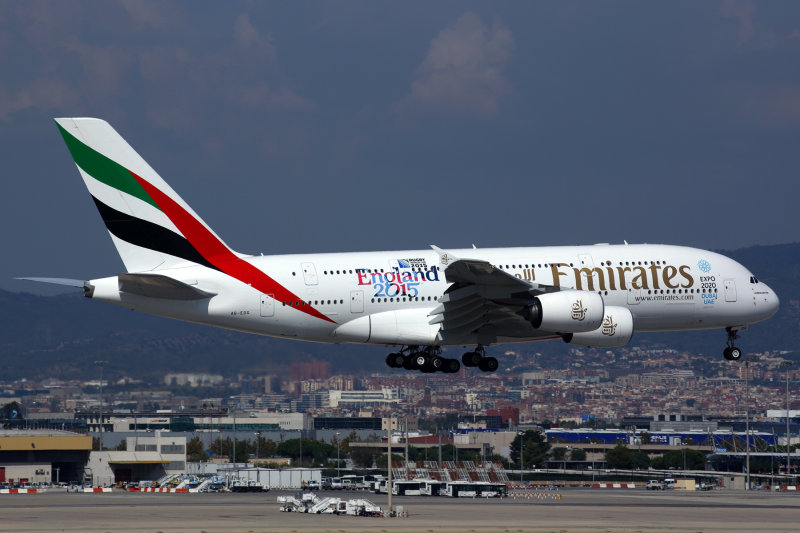 EMIRATES AIRBUS A380 BCN RF 5K5A8698.jpg