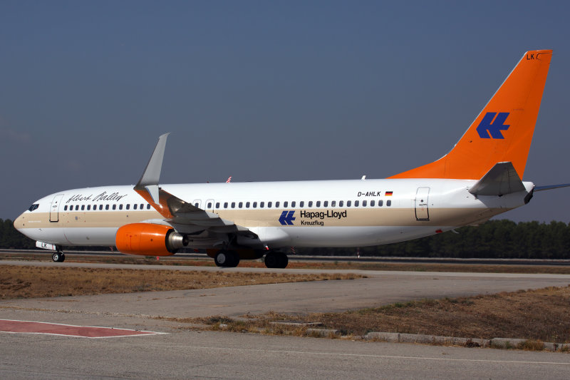 HAPAG LLOYD BOEING 737 800 AYT RF 5K5A6277.jpg