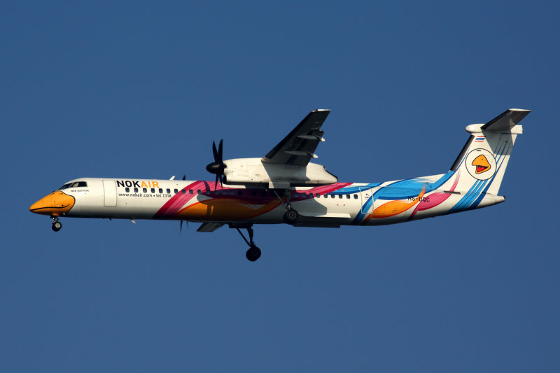 NOK AIR DASH 8 400 DMK RF 5K5A2603.jpg