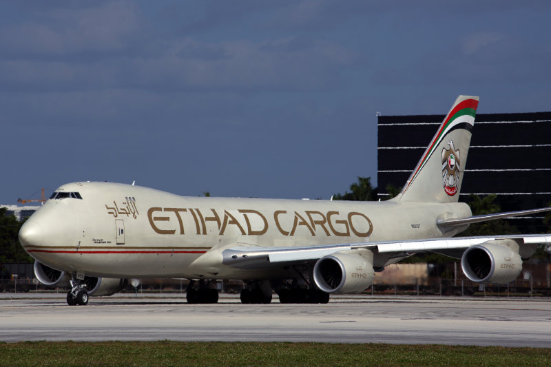 ETIHAD CARGO BOEING 747 8F MIA RF 5K5A4258.jpg