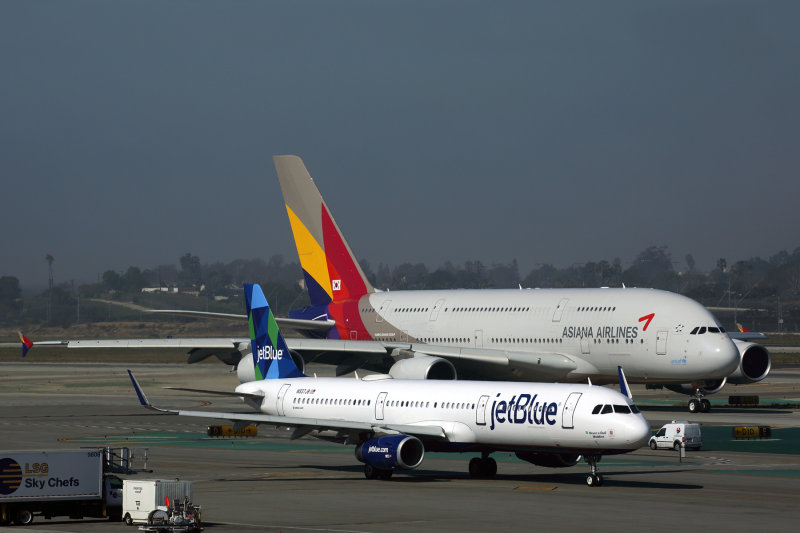 JET BLUE ASIANA AIRCRAFT LAX RF 5K5A3636.jpg