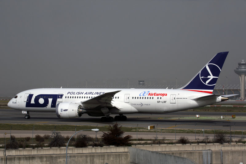 LOT BOEING 787 8 MAD RF 5K5A4772.jpg