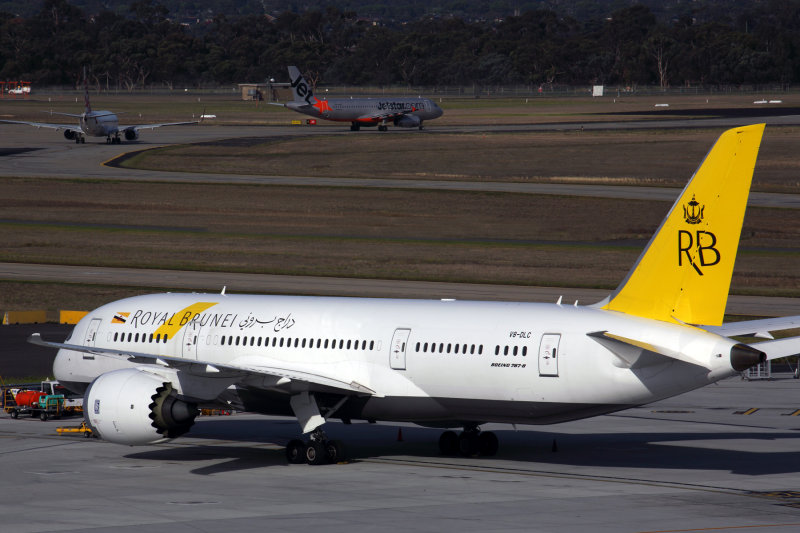 ROYAL BRUNEI BOEING 787 8 MEL RF 5K5A6215.jpg