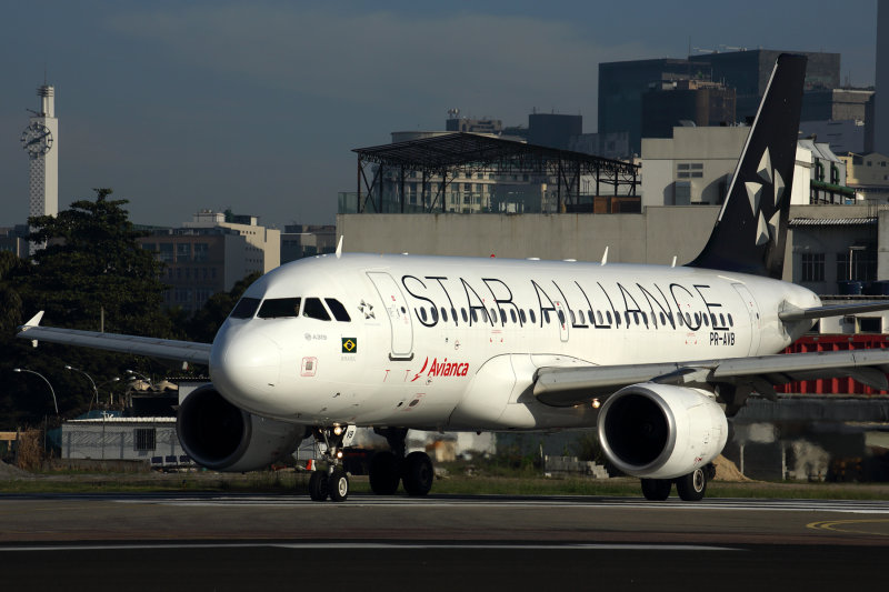 AVIANCA AIRBUS A319 SDU RF  5K5A8787.jpg