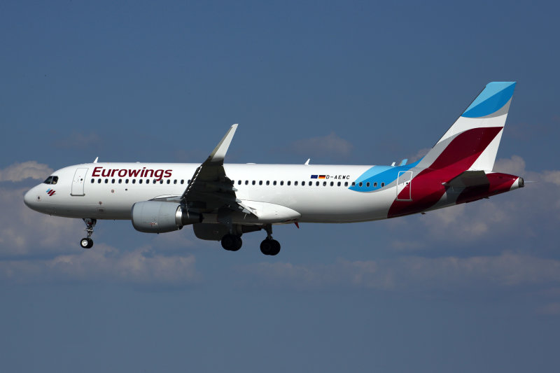 EUROWINGS AIRBUS A320 LIS RF 5K5A8411.jpg