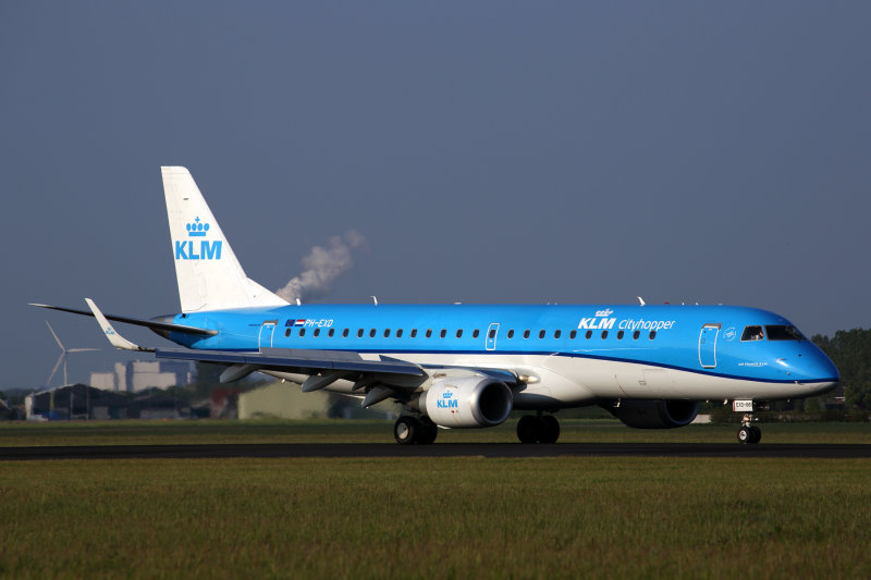 KLM EMBRAER 195 AMS RF 5K5A7965.jpg