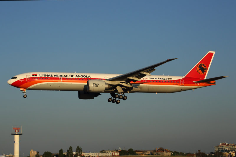 TAAG ANGOLA BOEING 777 300ER LIS RF 5K5A8678.jpg