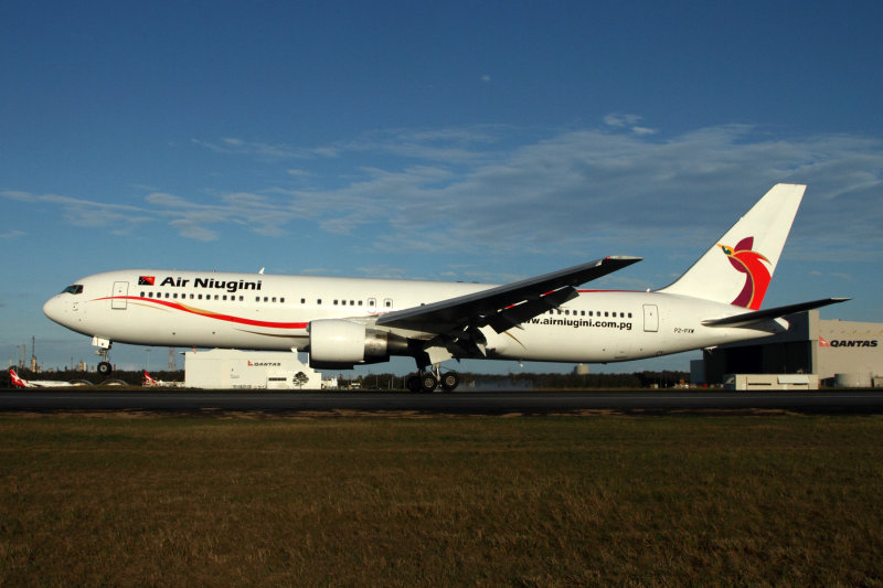 AIR NIUGINI BOEING 767 300 BNE RF IMG_1225.jpg