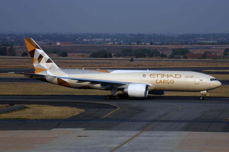 ETIHAD CARGO BOEING 777F JNB RF 5K5A0959.jpg