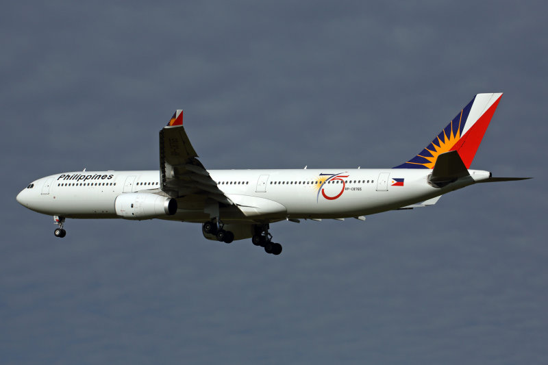 PHILIPPINES AIRBUS A330 300 MEL RF 5K5A1760.jpg