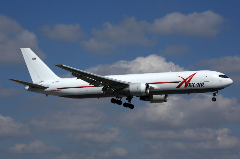 ABX AIR BOEING 767 300F MIA RF 5K5A7017.jpg