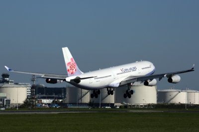 CHINA AIRLINES AIRBUS A340 300 AMS RF 5K5A1806.jpg