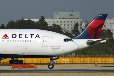 DELTA AIRCRAFT NRT RF 5K5A9524.jpg