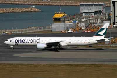 CATHAY PACIFIC BOEING 777 300ER HKG RF IMG_0555.jpg