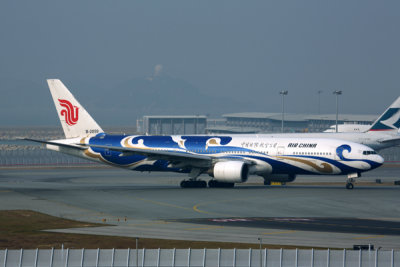 AIR CHINA BOEING 777 200 HKG RF 5K5A9332.jpg