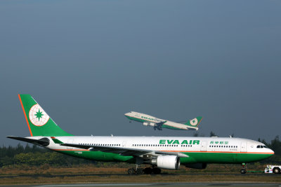 EVA AIR AIRCRAFT TPE RF 5K5A9405.jpg
