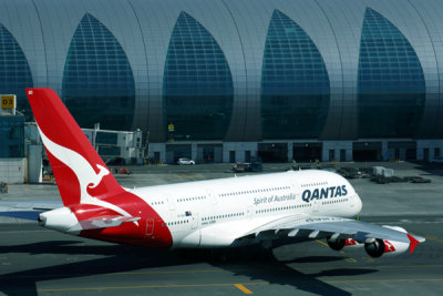QANTAS AIRBUS A380 DXB RF 5K5A0446.jpg