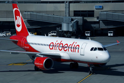 AIR BERLIN AIRBUS A319 ZRH RF 5K5A0257.jpg