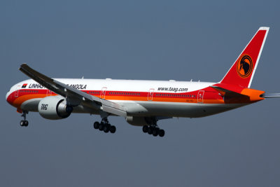 TAAG ANGOLA BOEING 777 300ER GRU RF 5K5A9578.jpg