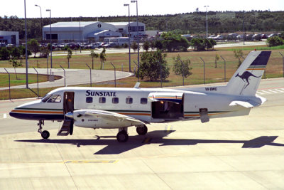 SUNSTATE EMBRAER 110 BNE RF 302 5.jpg
