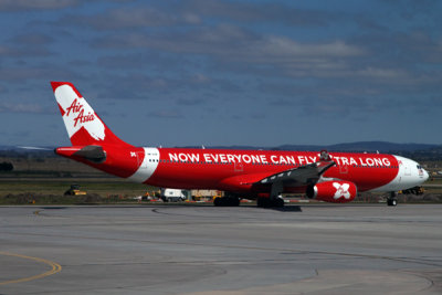 AIR ASIA AIRBUS A330 300 MEL RF IMG_9856.jpg