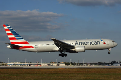 AMERICAN BOEING 767 300 MIA RF 5K5A8938.jpg