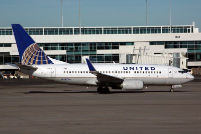 UNITED BOEING 737 700 DEN RF 5K5A6801.jpg