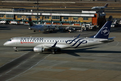 KENYA AIRWAYS EMBRAER 190 JNB RF 5K5A2297.jpg
